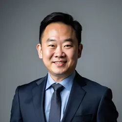 testimonial-avatar